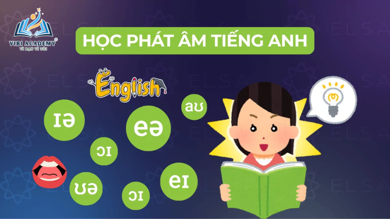 Bé trai từ 5 tuổi đang say sưa luyện phát âm tiếng Anh chuẩn qua thẻ học trực quan Phonics sinh động.